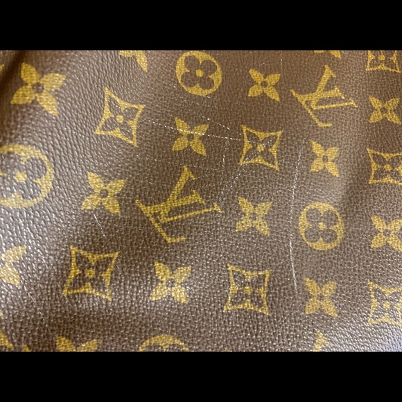 💥Authentic Vintage Louis Vuitton Sirus 70 Suitcase💥 - Picture 7 of 16